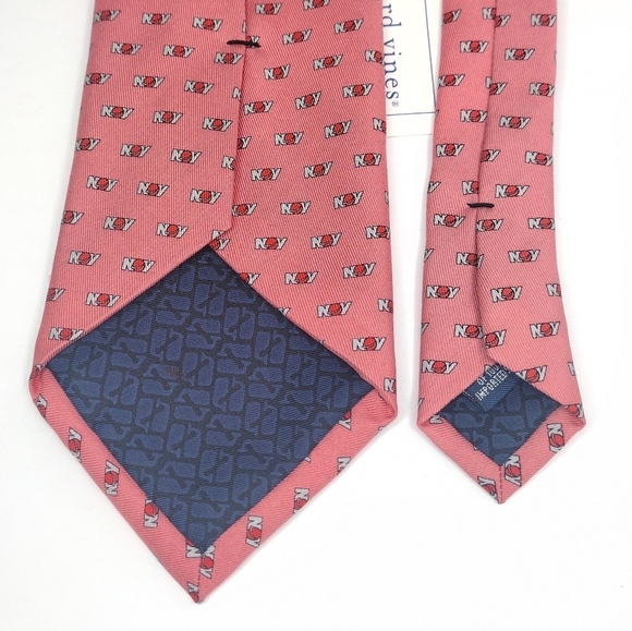 NWT Vineyard Vines Martha's Vineyard Silk Tie - Picture 7 of 11